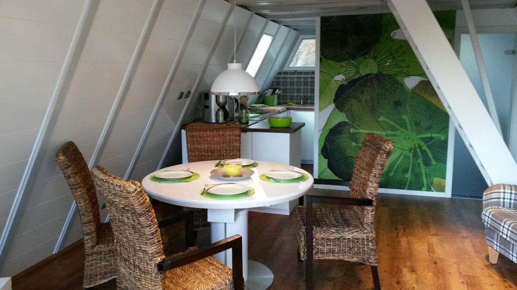 Nurdachhaus Ferienpark Schellbron Schellbronn Экстерьер фото